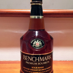 benchmark bourbon 86 proof 1982 front