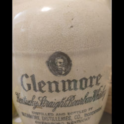 glenmore_bourbon_stoneware_jug_1941_front_label