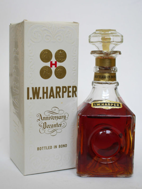 i_w_harper_bonded_bourbon_decanter_19521957_with_gift_box whiskey id identify vintage and