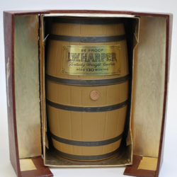 iw_harper_bicentennial_10_year_86_proof_barrel_bottle_1976_front_in_box