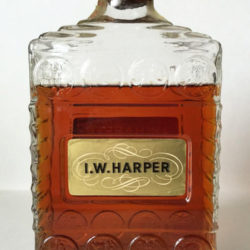 iw_harper_bonded_bourbon_decanter_1946-1951_front