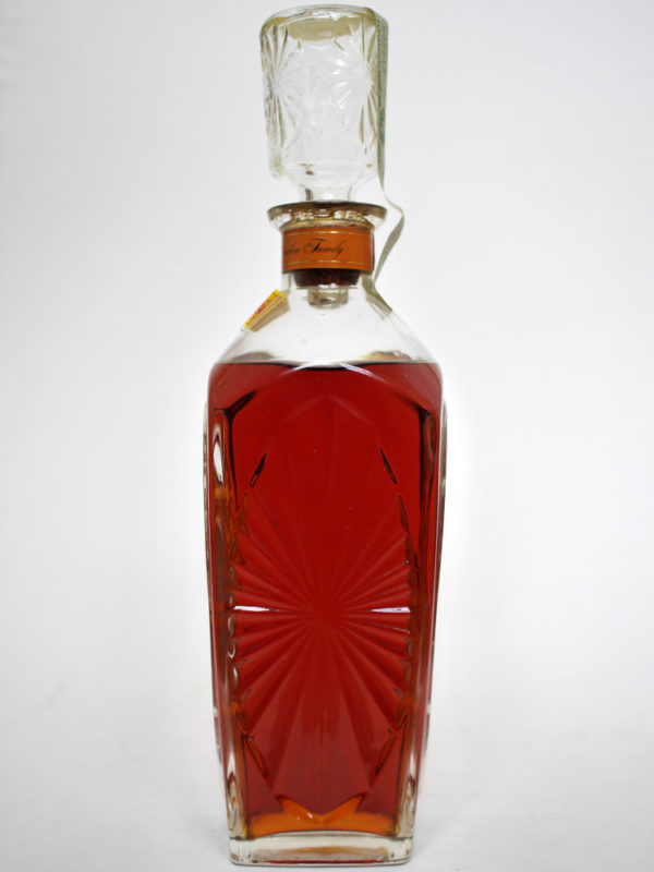 old_grand_dad_bonded_bourbon_decanter_19591964_side whiskey id identify vintage and