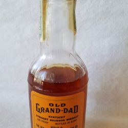 old_grand_dad_bonded_bourbon_mini_1954-1959_back